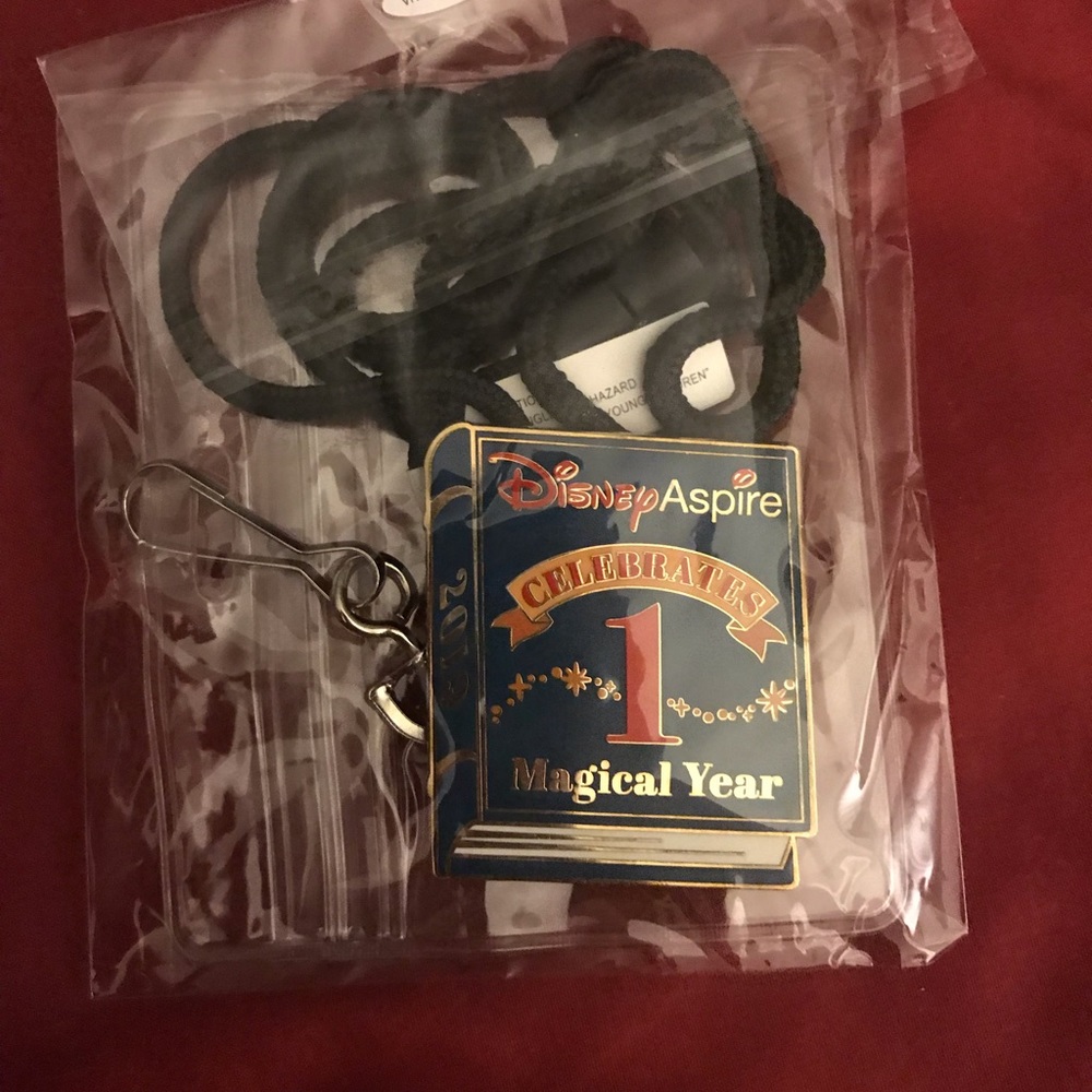 D23 2019 limited edition ID holder lanyard